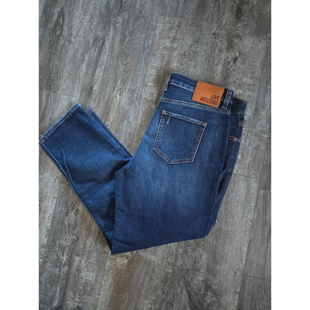 NWT Love Moschino High Waisted Distressed Cropped Jeans 30 Waist - Picture 7 of 7